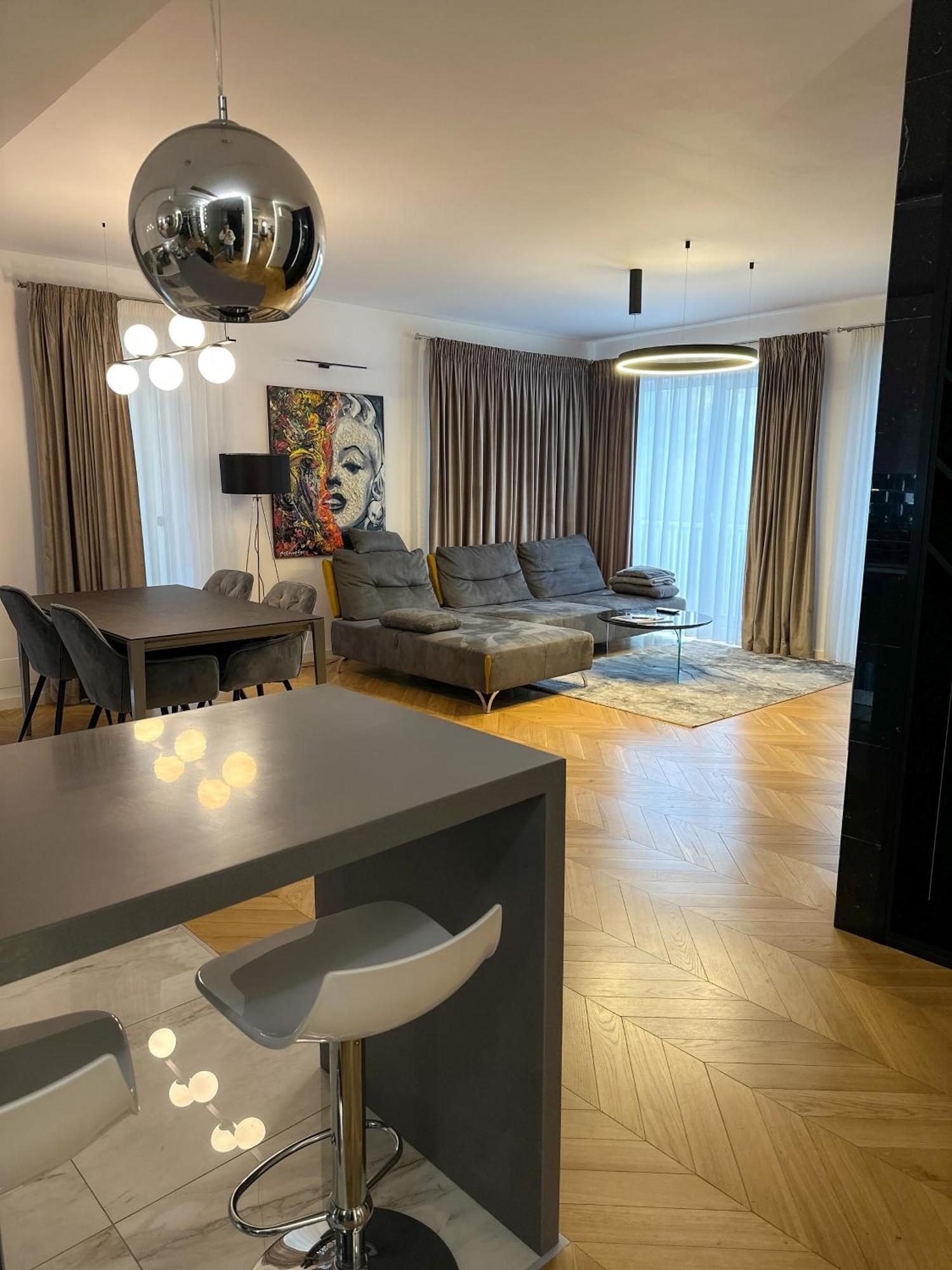 Apartment The Glowing Marmara - Life In City Center Cluj-Napoca